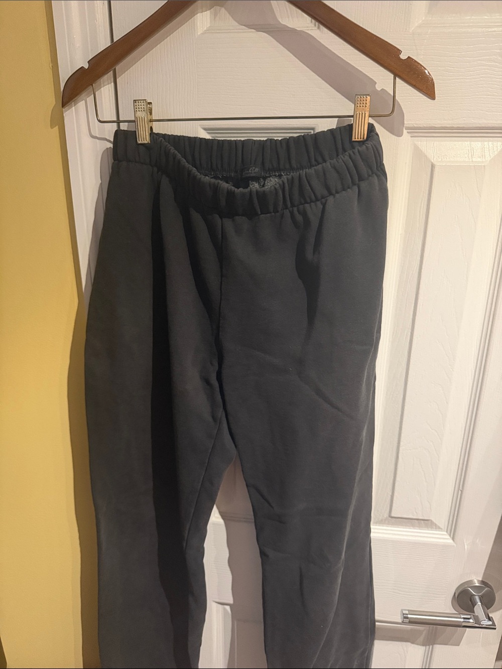 Brandy Melville Charcoal Gray Elastic Waist Sweatpants